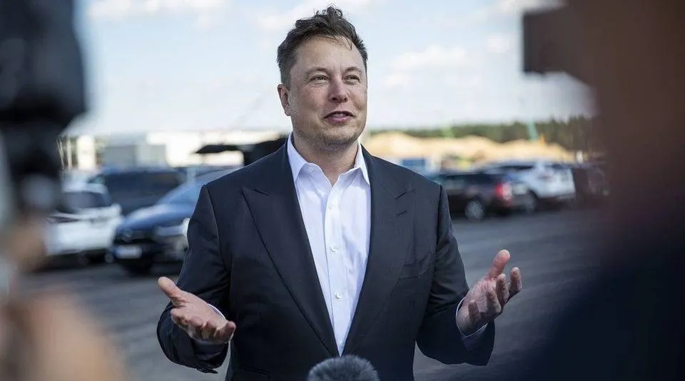 Phong cách lãnh đạo của Elon Musk: Điên rồ tạo nên thành công