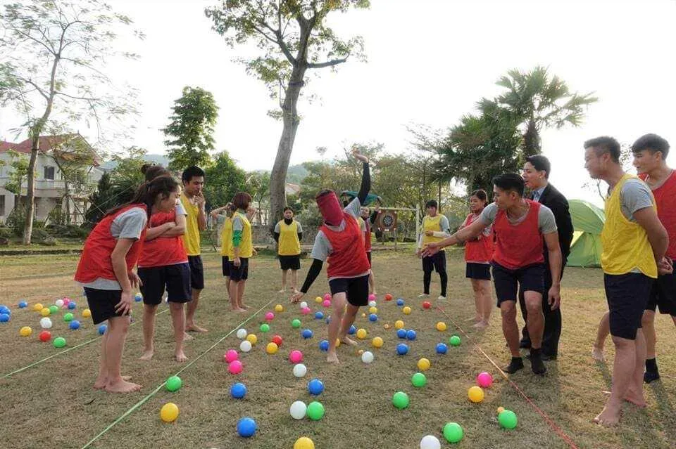 Top 30+ ý tưởng tổ chức các trò chơi team building trong nhà