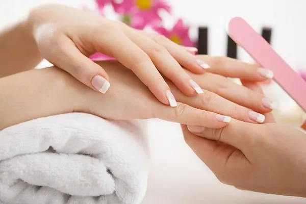 Khóa học nail trọn gói ở đâu uy tín, chất lượng? Cần chuẩn bị gì khi học nail cơ bản