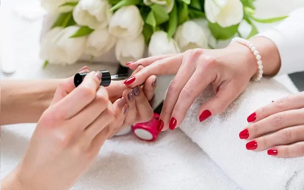 Khóa học nail trọn gói ở đâu uy tín, chất lượng? Cần chuẩn bị gì khi học nail cơ bản