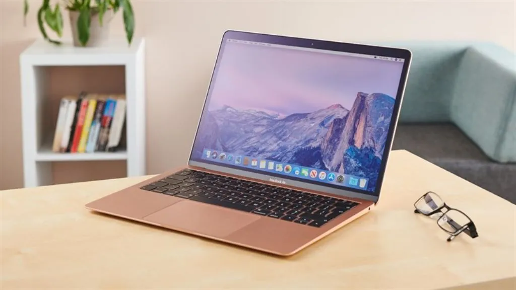 Tổng hợp những shop mua bán Macbook giá tốt ở TPHCM